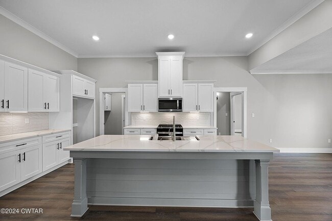 Photo - ****Beautiful New Construction-Luxury Living****