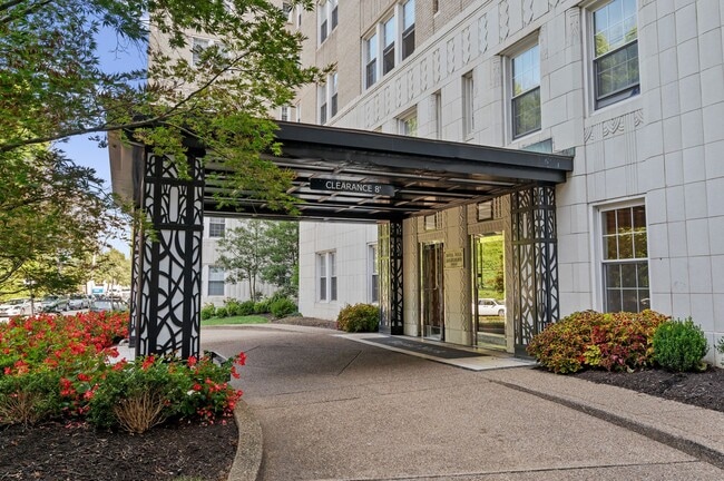 Photo - The Royal York Apartments