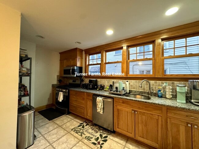 Photo - 202 Calumet St Unit 1