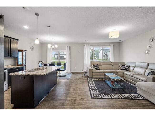 Photo - 2117 Cleveland Ln S