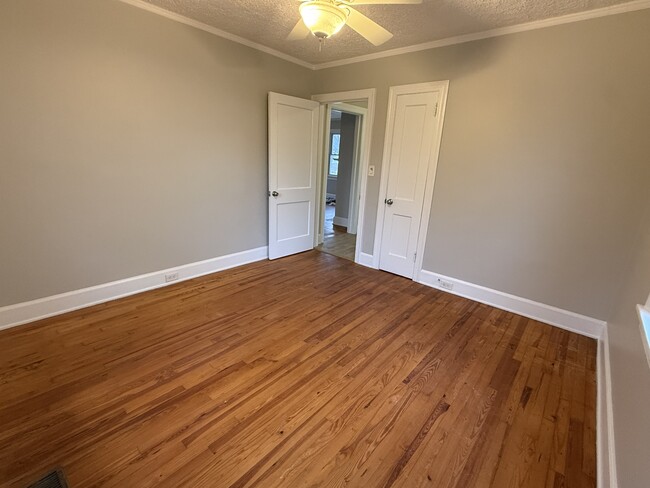 Photo - 628 E 4th Ave