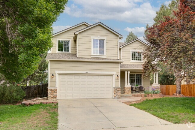 Building Photo - "Charming 3-Bedroom Retreat with 3.5 Baths... Rental