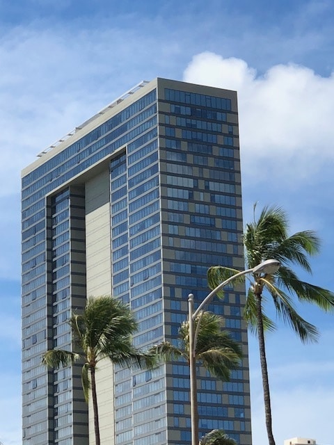 A Piece of Heaven on Kapiolani Boulevard -... - A Piece of Heaven on Kapiolani Boulevard -... Condo Unit 4310