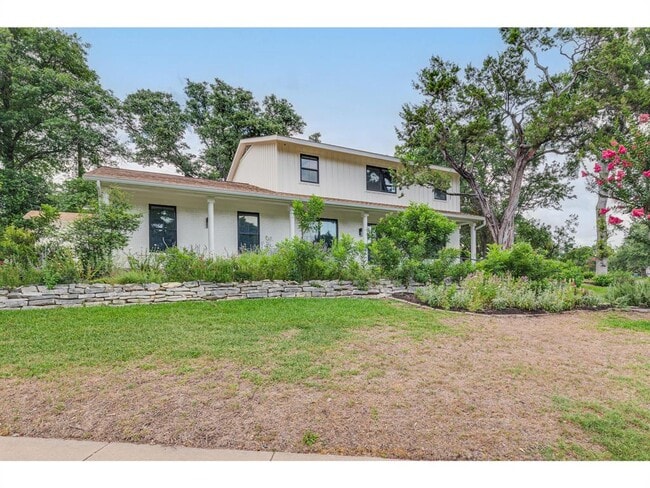 Photo - 8700 Mountainwood Cir