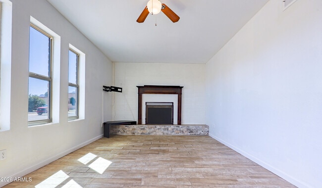 Photo - 520 S 3rd St