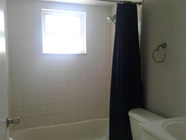 Photo - 906 Richwood Ln