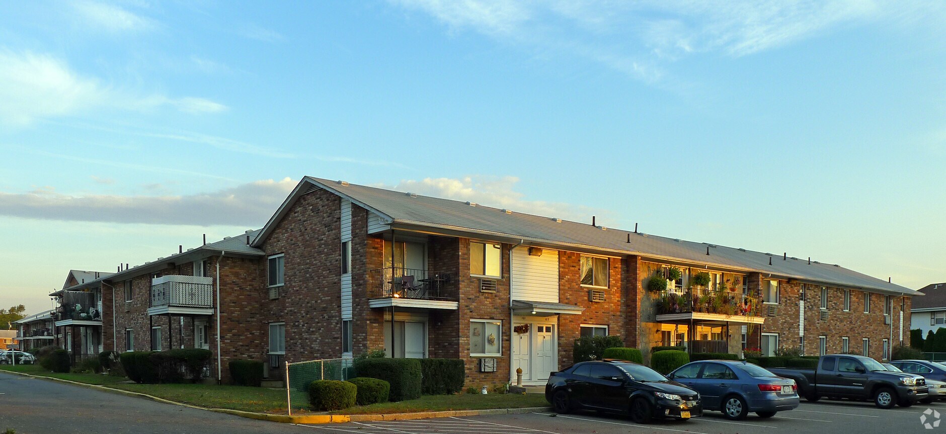 Covert Ave Apartments - Covert Ave Apartments