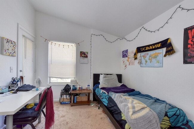 Photo - Fabulous West Davis location.

**No texts or phone calls. Email inquiries only*** Unit 4