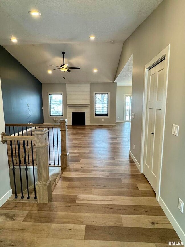 Photo - 706 Foret Mansur