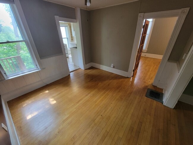 Photo - 1206 E 3rd St Unidad Apt. A