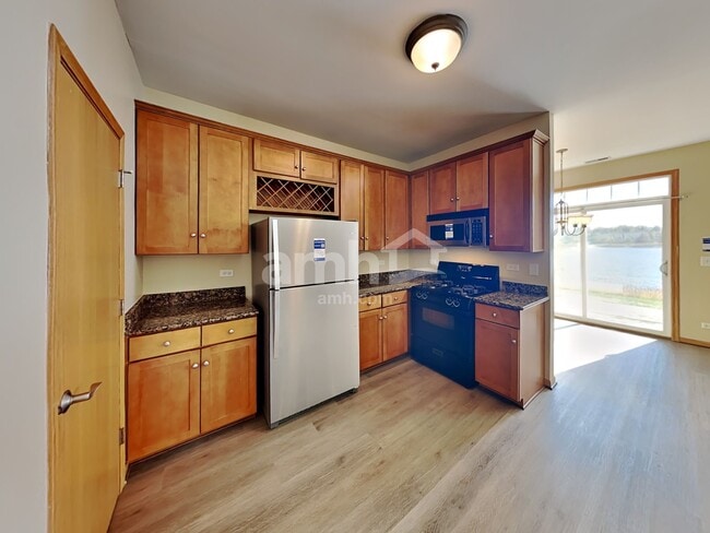 Photo - 1979 Cobblestone Dr