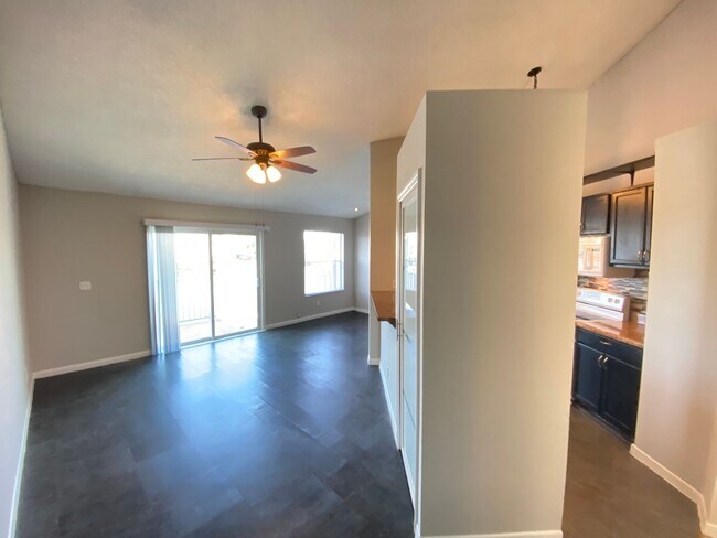 Photo - Charming 2-Bed, 2-Bath Condo at Dockside o... Unidad 206