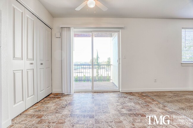 Photo - Seasons on the Park