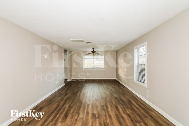 Photo - 2703 Shady Bayou Ln
