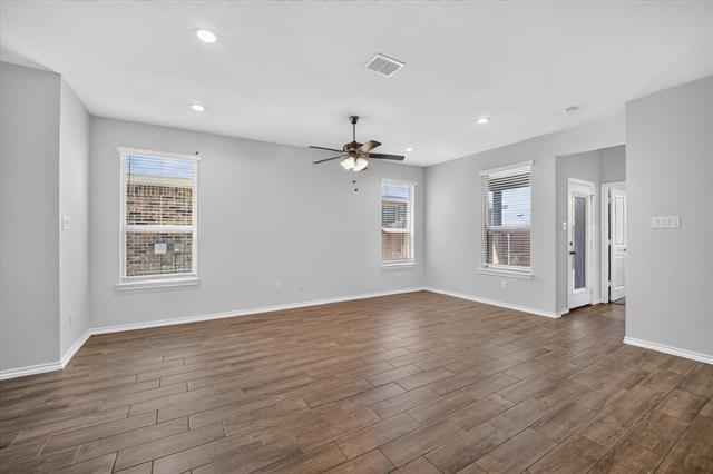 Photo - 3304 Shortgrass Ln