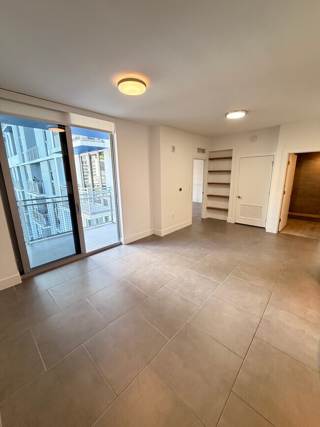 Photo - 132 NE 22nd St Unit B1