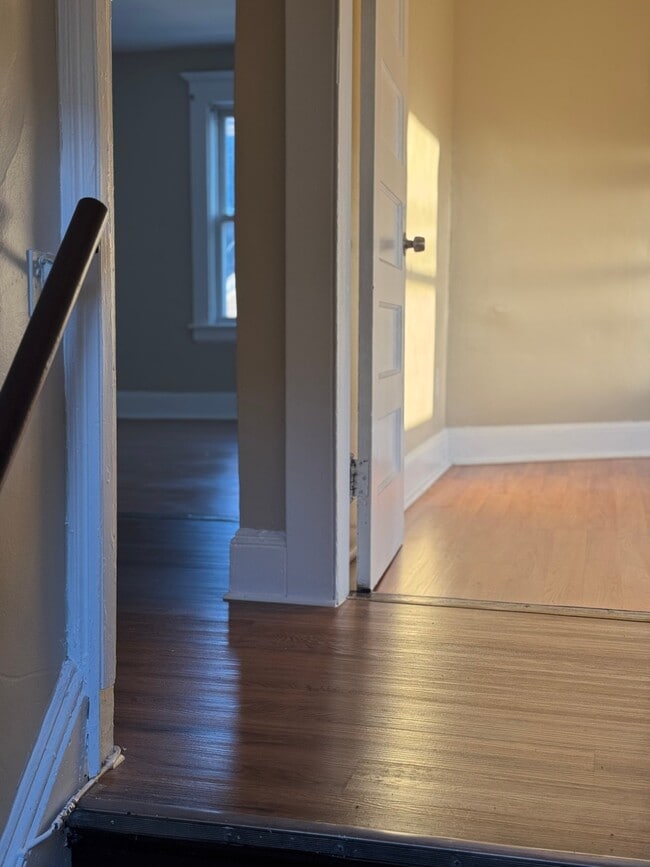 896 Howard Ave Unit 3