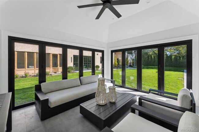 Photo - 510 Abrahams Path