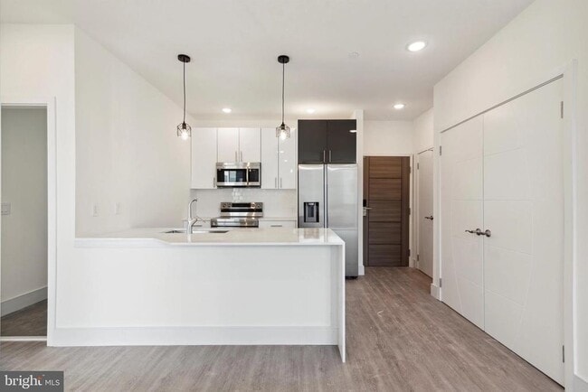 Photo - 1221 E Fletcher St Apartment Unit 401