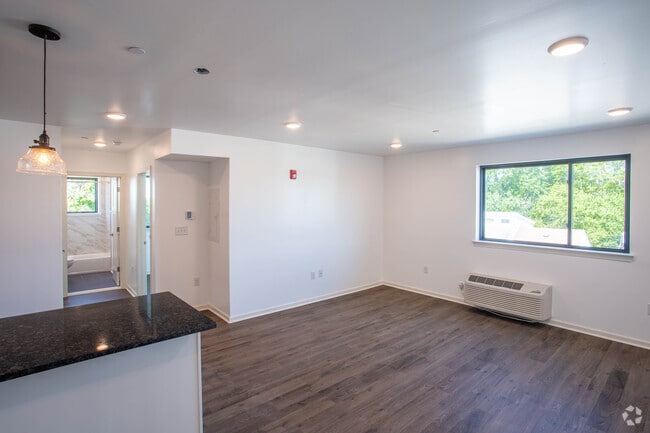 2BR, 2BA Living Room