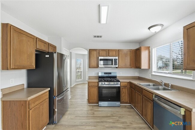 Photo - 1102 Briscoe Cove