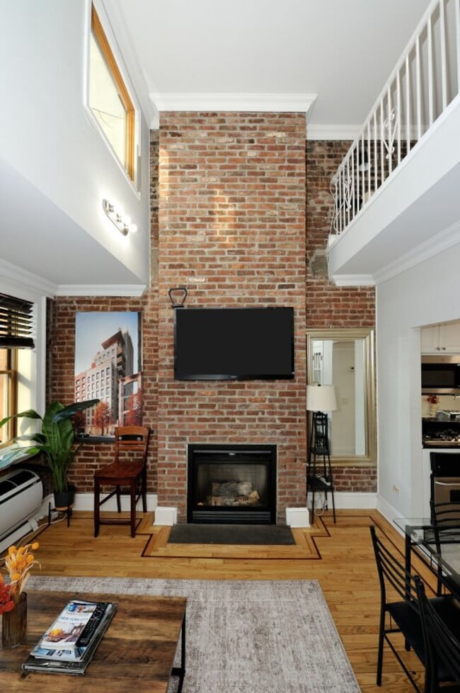 Photo - 692 10th Ave Unit ID1323929P