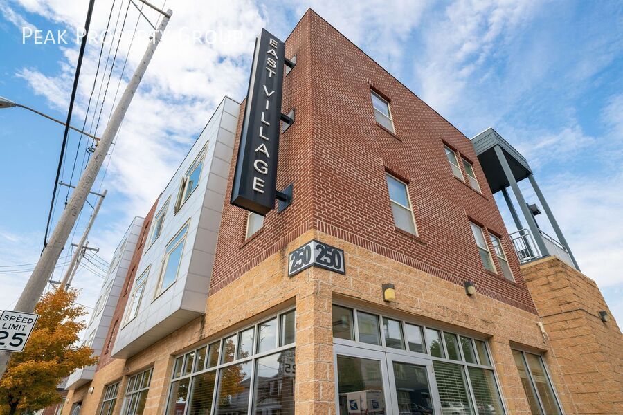 Photo - 257 E 12th Ave