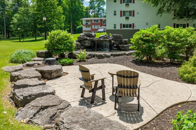 Harmony Falls - Longbranch Park Apartments