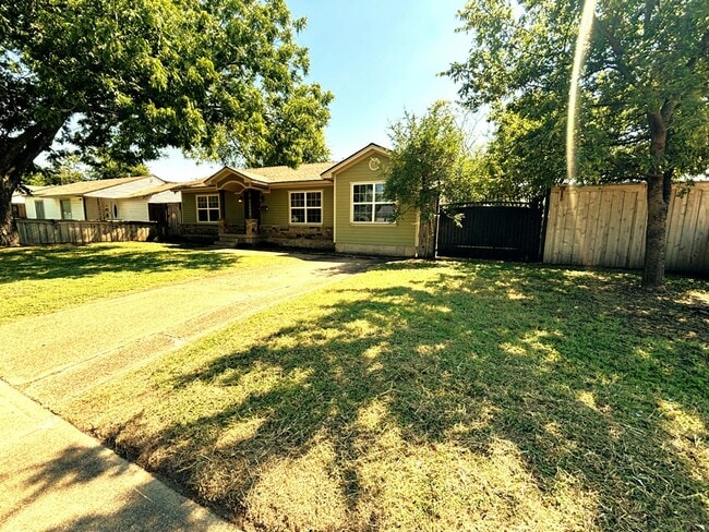 Photo - 11408 Wyatt St