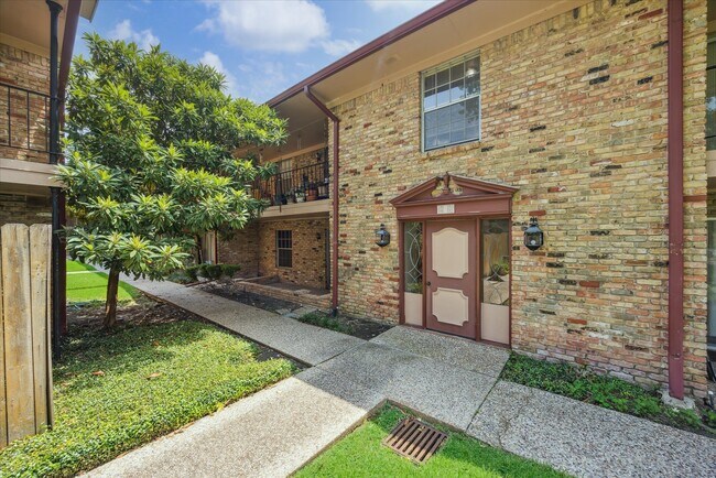 Building Photo - 7600 Burgoyne Dr. Unit 151 Rental
