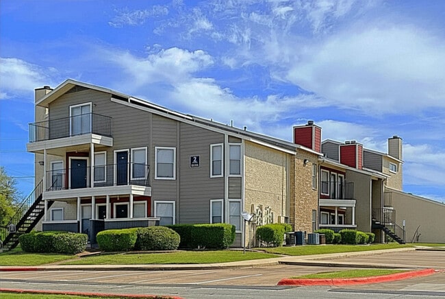 Building Exterior - Quail Ridge
