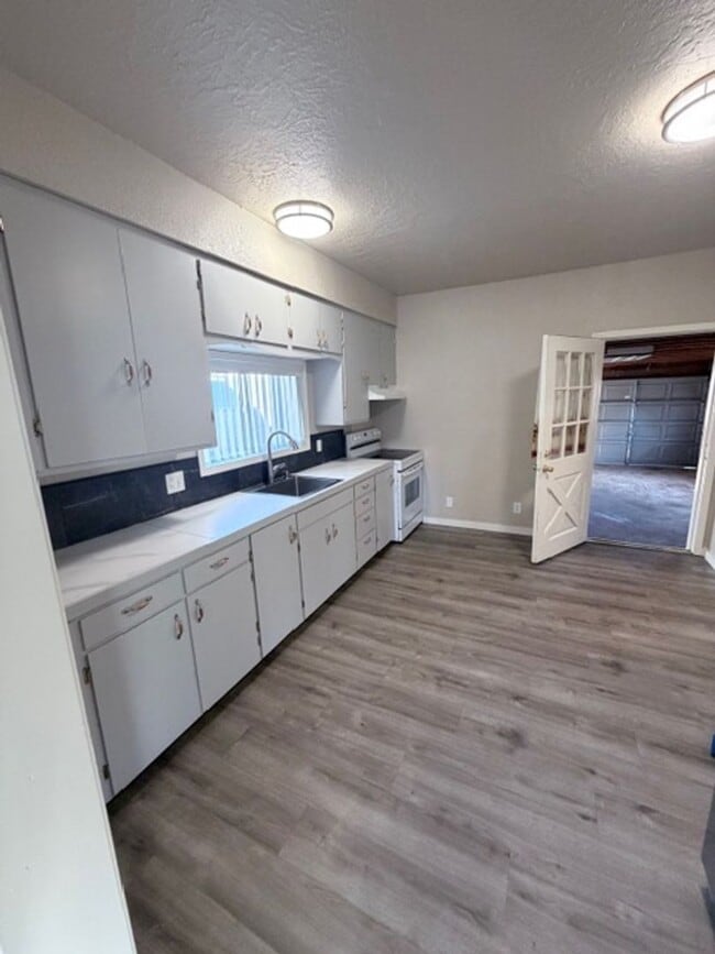 Photo - 4 Bedroom, 2 bath House for Rent in Stayton