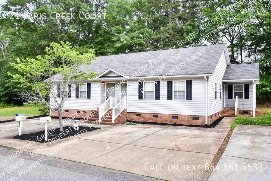 2 Bed / 2 Bath near Paris Mountain and Dow... Apartment Greenville