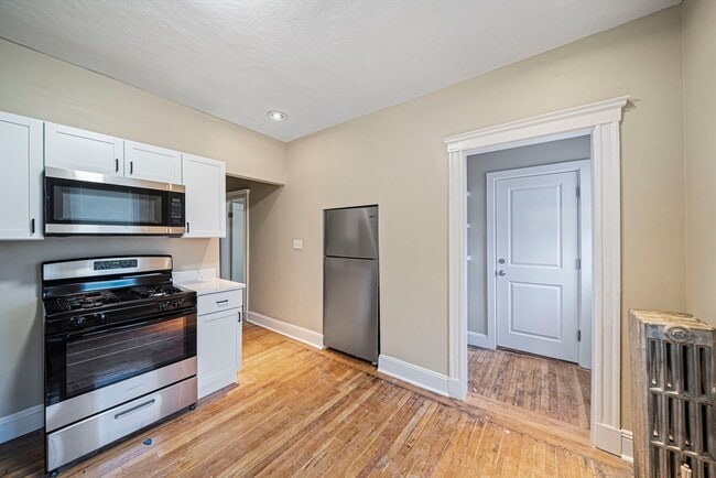 Photo - 46 Astoria St Unit 1