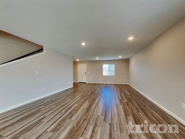 Photo - 8950 Elk Ravine Dr