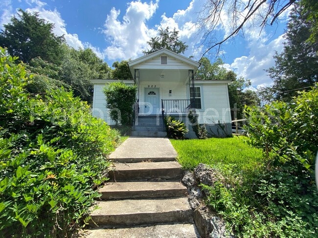 Building Photo - Five Points Home