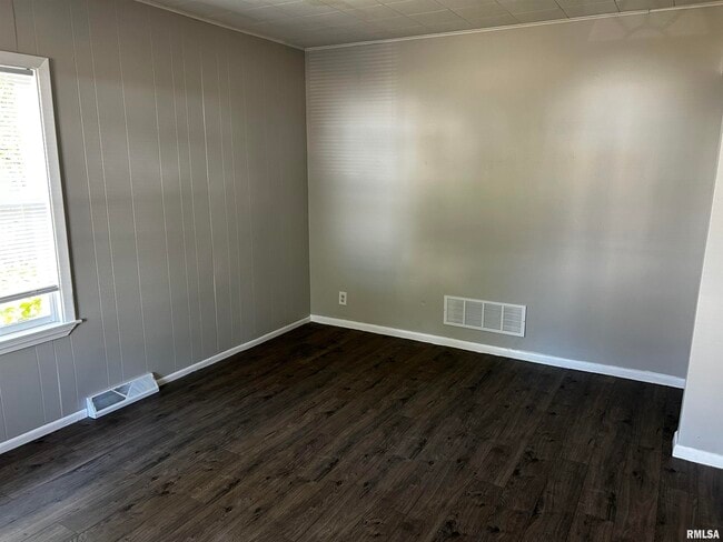 Photo - 1020 E Kansas St