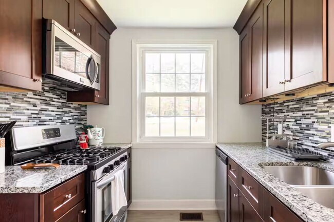 Photo - 1213 Carter Rd