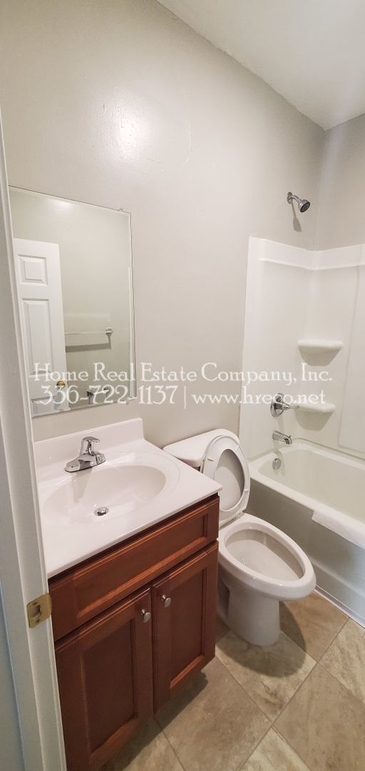 Photo - 1644 Twenty-Second St