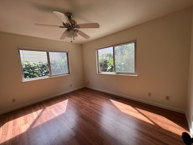 Photo - 557 Laine St Unit 557 Laine St APT. 3 Mont