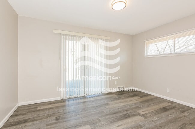 Photo - 1657 Mowbry Ln