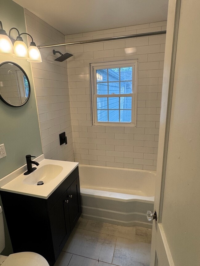 Photo - 1601 W Sheley Rd