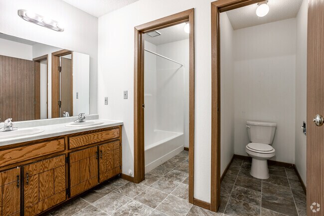 4 habitaciones, 1 baño, 119 m2, baño completo