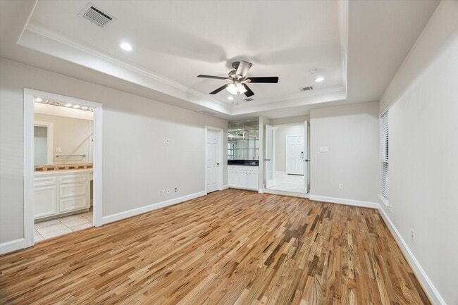 Photo - 2103 Hazard St