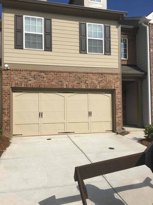 Building Photo - 3085 Clear View Dr