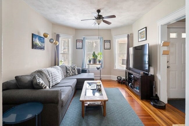 Photo - 44 Greenleaf Ave Unit 1