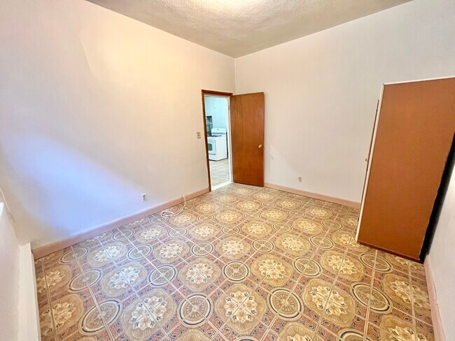 Photo - 84 N Margin St Unit 6