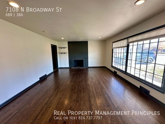 Photo - 7108 N Broadway