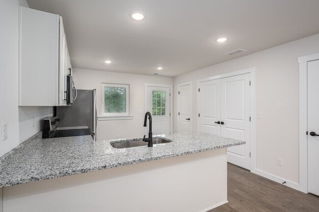Photo - Live Brand-New in Hickory – Modern 3BR Tow...