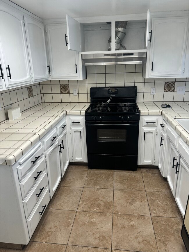 Photo - 1830 E Laura Ave